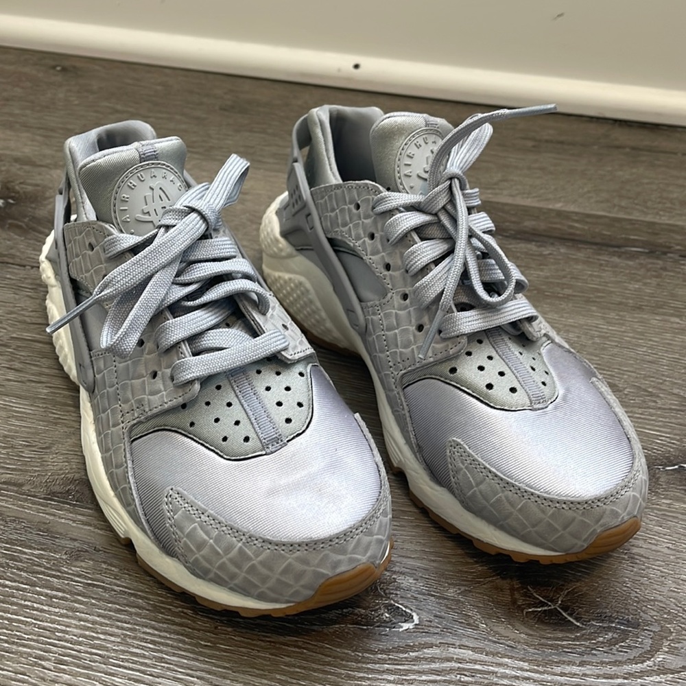 Nike Women’s Huarache